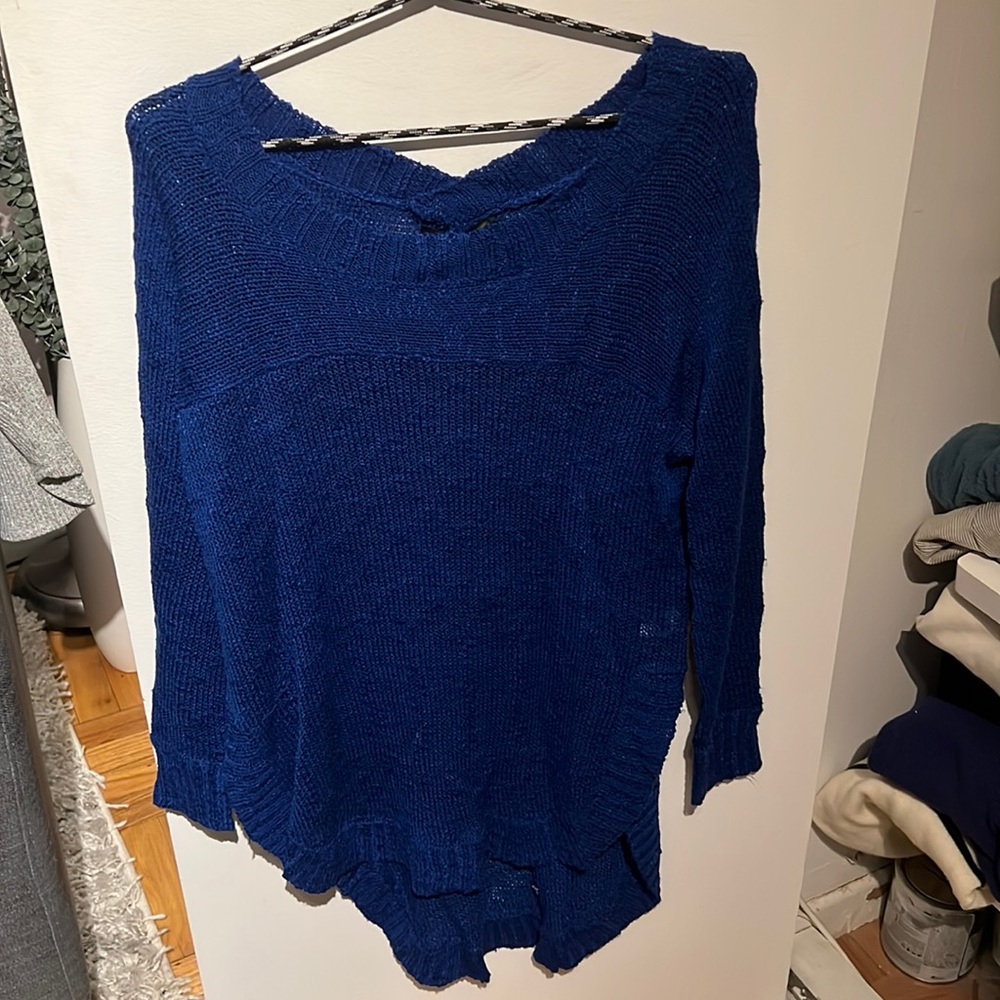 Oversized blue sweater - size Small